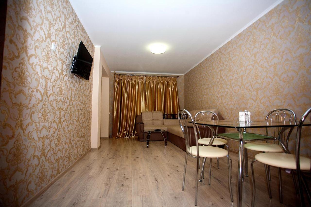 Poltava Luxury Apartments Almazniy Trade Center Exterior photo